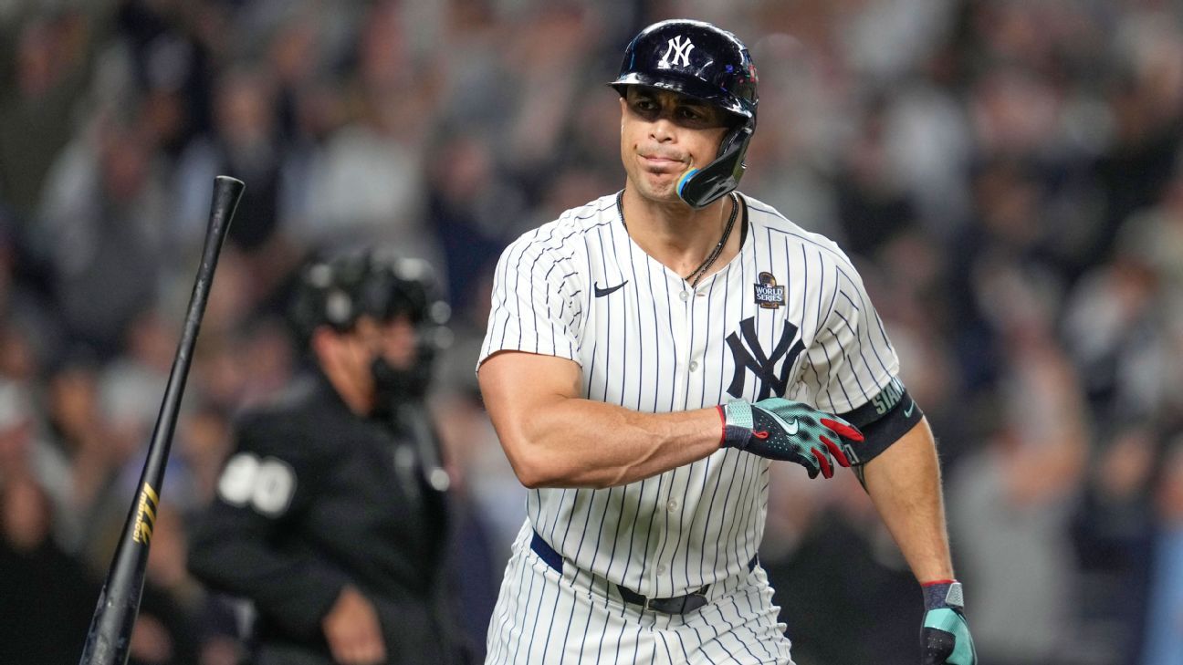 Giancarlo Stanton hopes to return to the Yankees by the end of the month