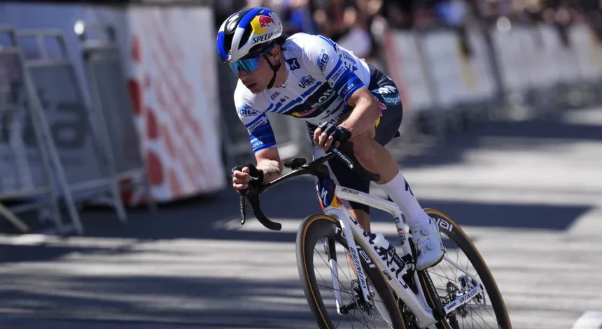 Giro. Tudo contra o favorito Roglic