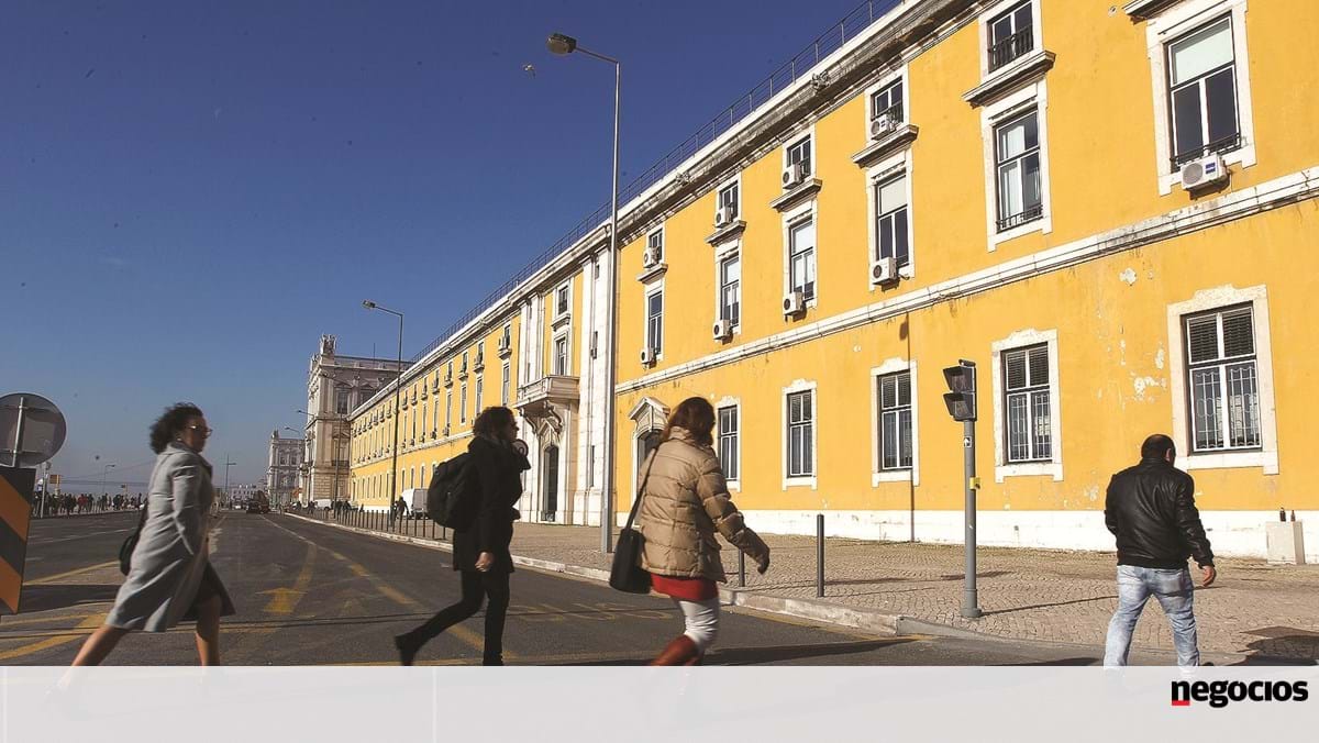 Governo para estender os prazos para pagar pelo IMI e entregar modelos 22 – IMI