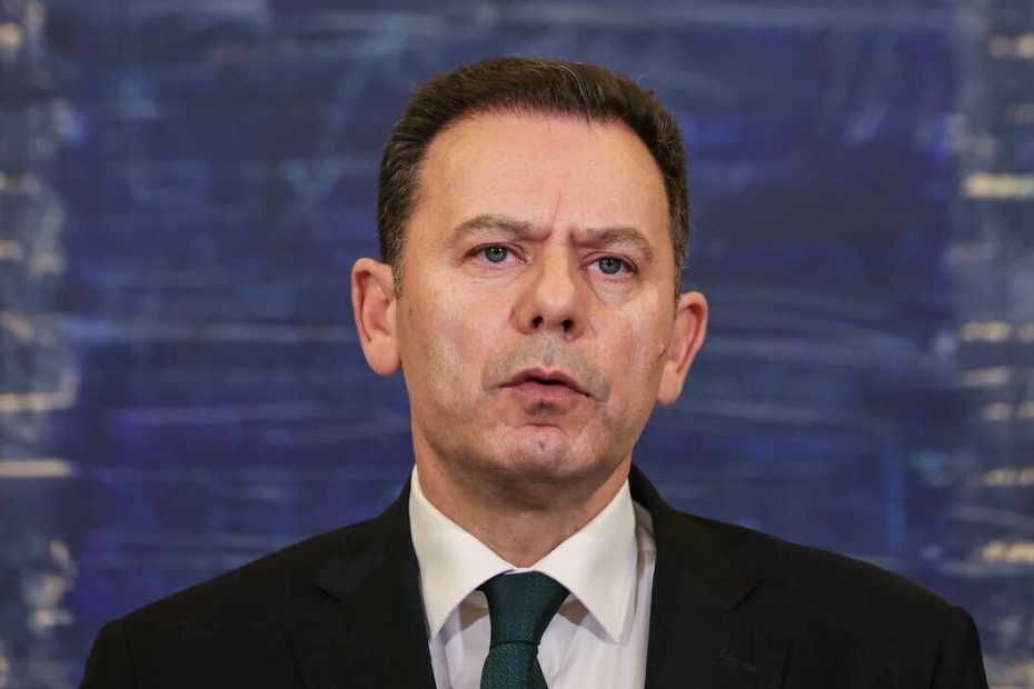 Honestamente, o português prefere o Montenegro. Mais interessante que Pedro Nuno