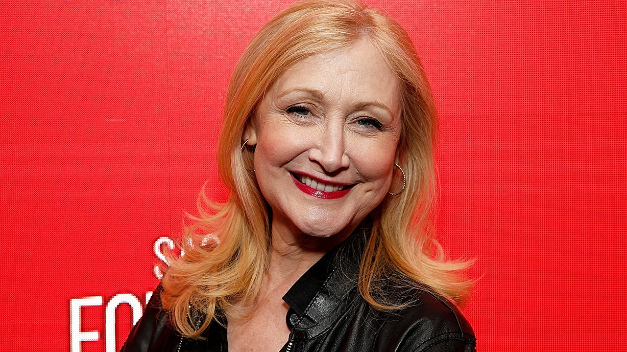 “House of Cards” star Patricia Clarkson's dish “surviving Hollywood”