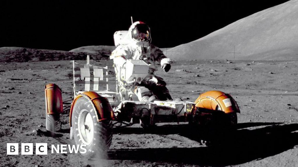 How to avoid puncture on the moon