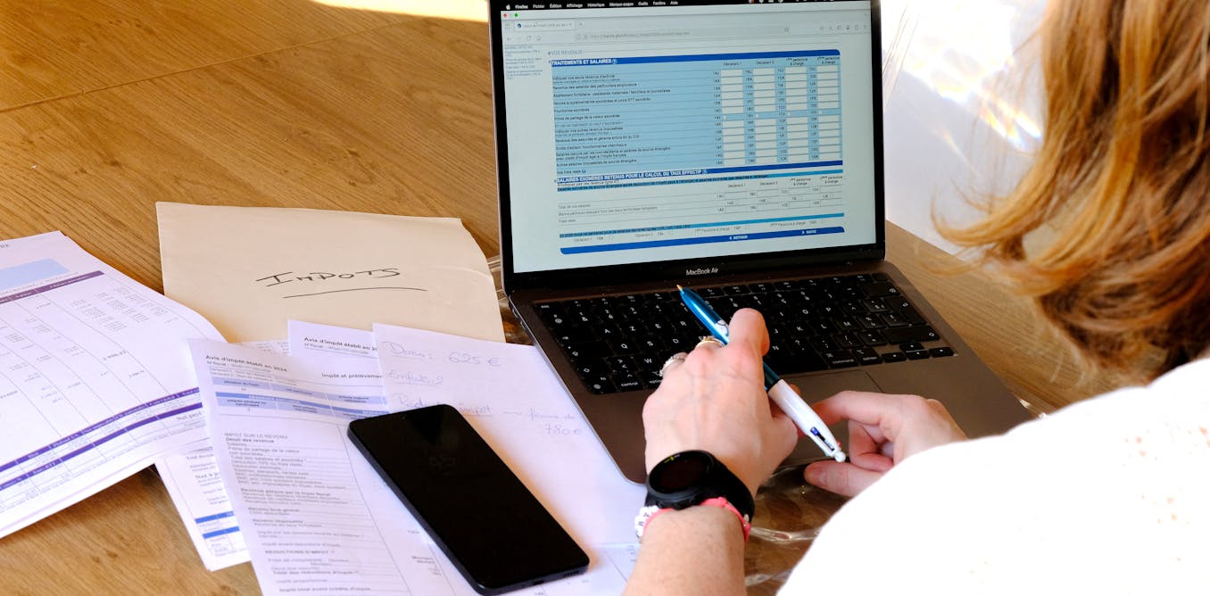 How to manage financial stress in uncertain times