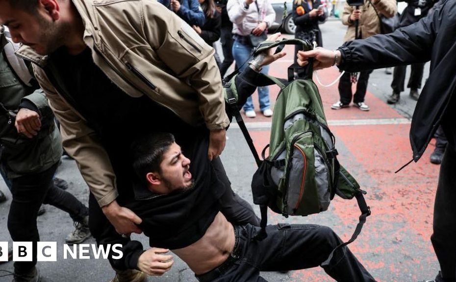 Hundreds of people arrested during Mayday protests in Istanbul