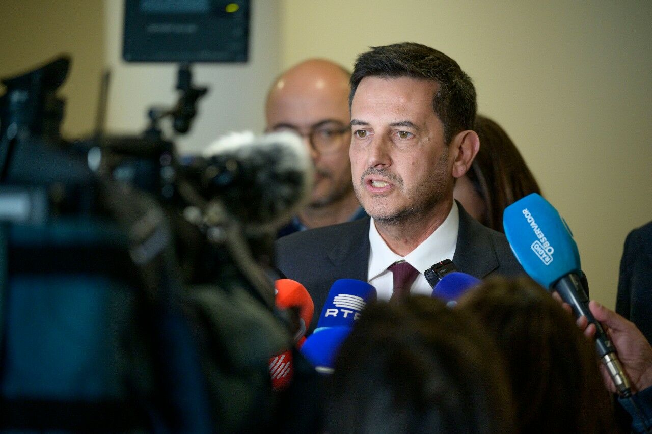 IL proporá alterar a Constituição. Esta é a “serra de corrente que envia a gasolina para disparar”