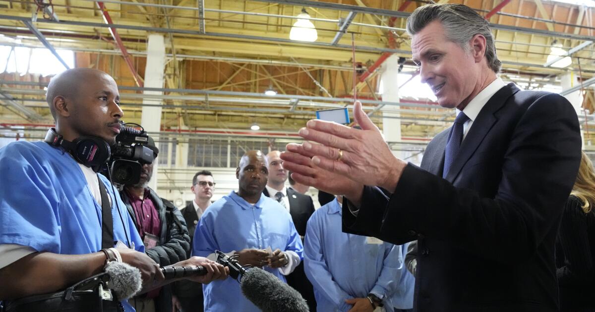 In San Quentin, district attorneys and inmates agree on prison reform