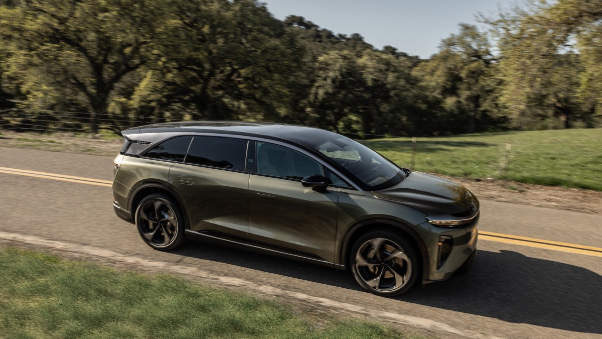 Interim CEO says Lucid Motors' gravity SUV handles early “ics”