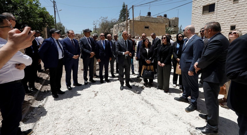 International condena tiroteios israelenses em diplomatas