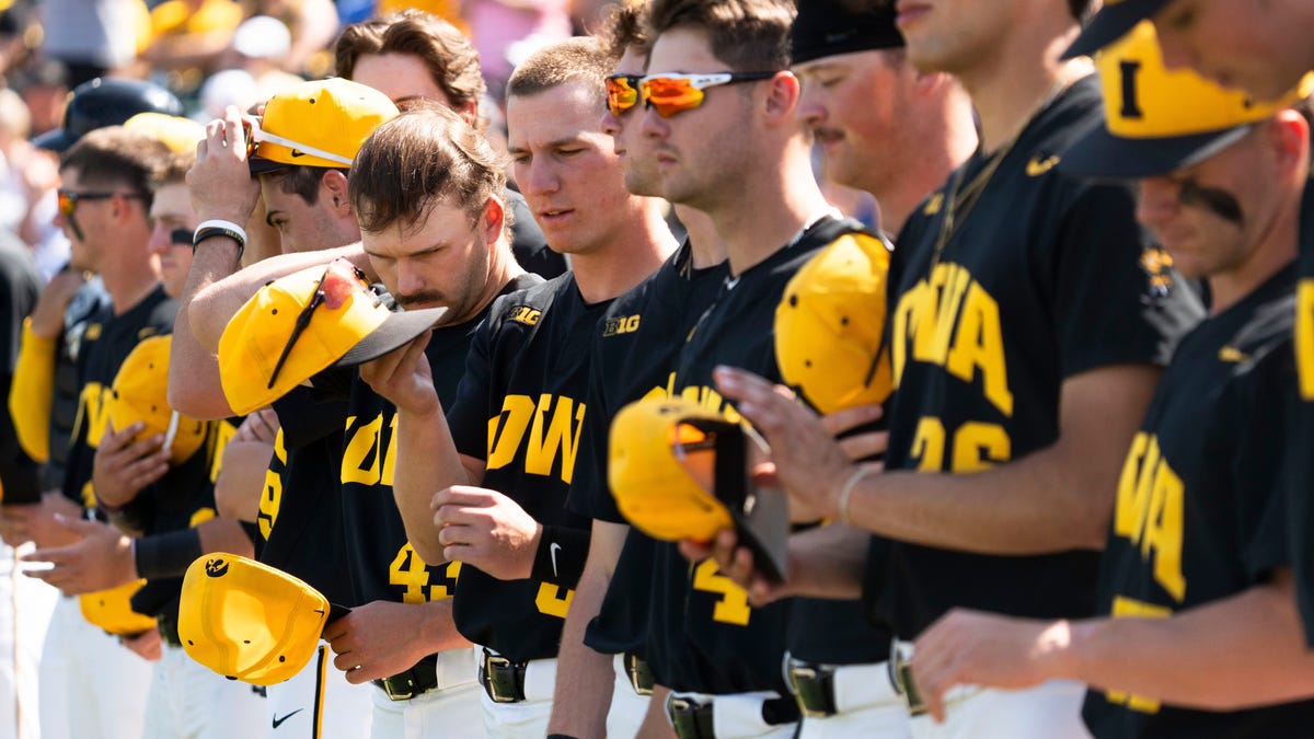Iowa's baseball ends 3 games against Oregon