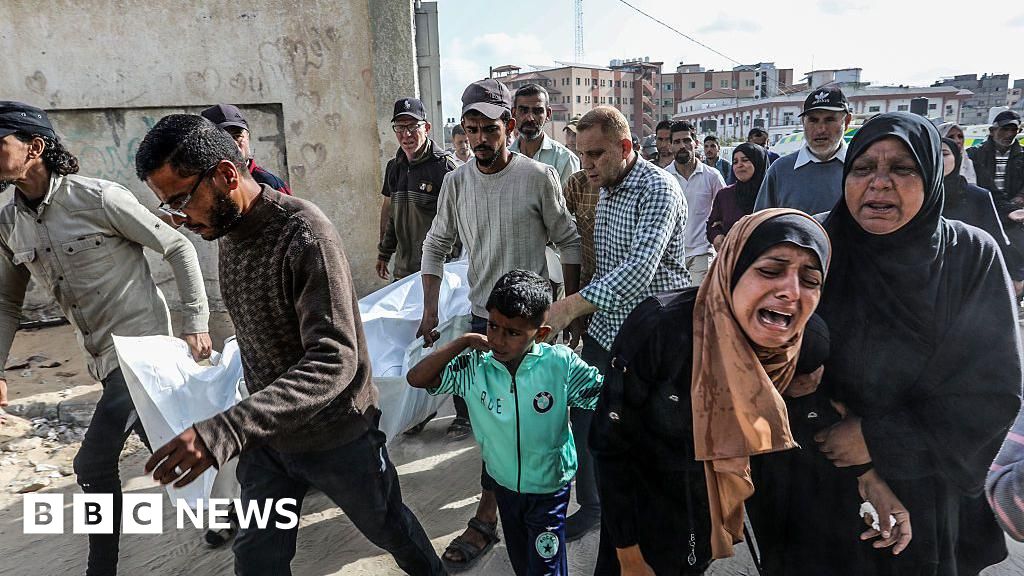 Israel evacuates Khan Younis before 'unprecedented attack'