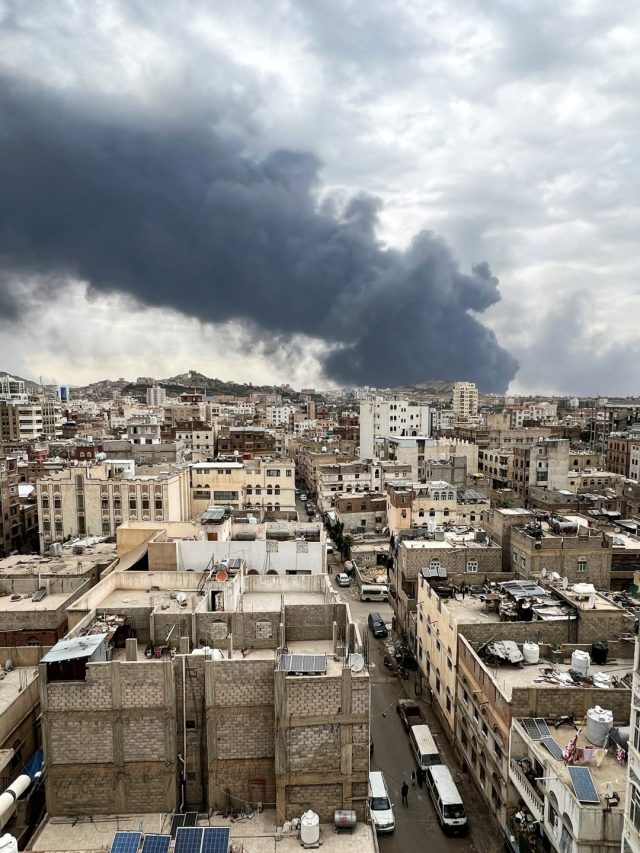 Israel hit Yemen-controlled Sanaa Airport in Tit-Tat attack | Hus News