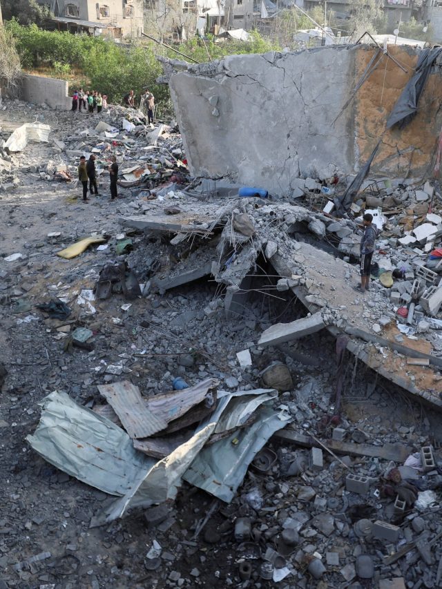 Israeli attack on Gaza kills 70 as ceasefire negotiations continue | Israel – Palestinian conflict news