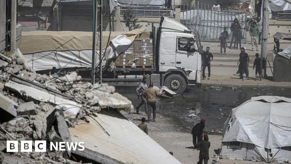 Israeli strikes Israel kills 24, medical staff and officials say