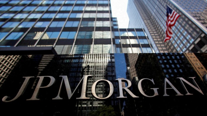 JPMorgan London trader despite cheating
