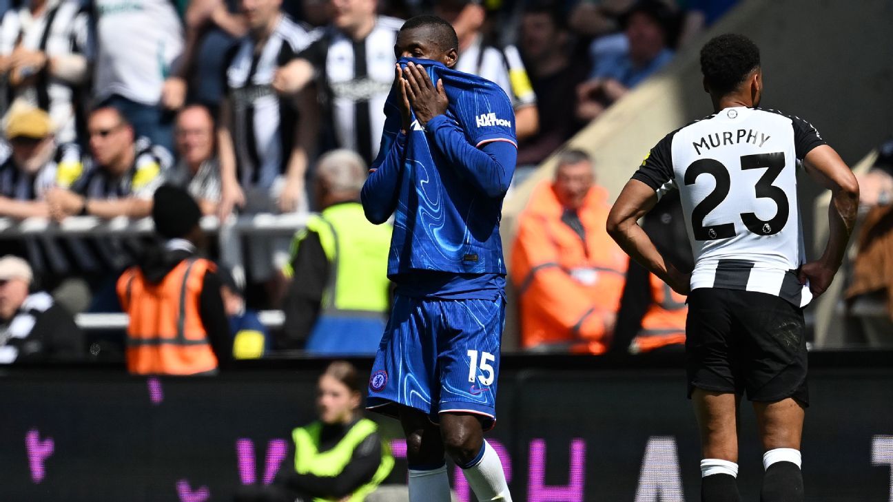 Jackson's red card keeps Chelsea from striker despite spending £1bn