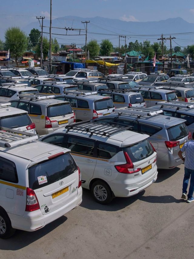 Kashmir tourism industry bears the brunt of tourism massacre and India-Pakistan military strike