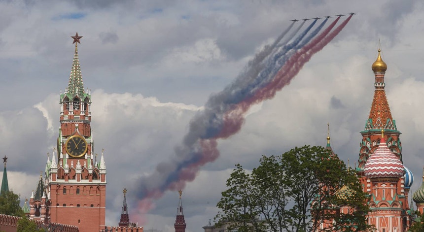 Kiev ataca Moscou. Xi Jinping visitou a Rússia por quatro dias