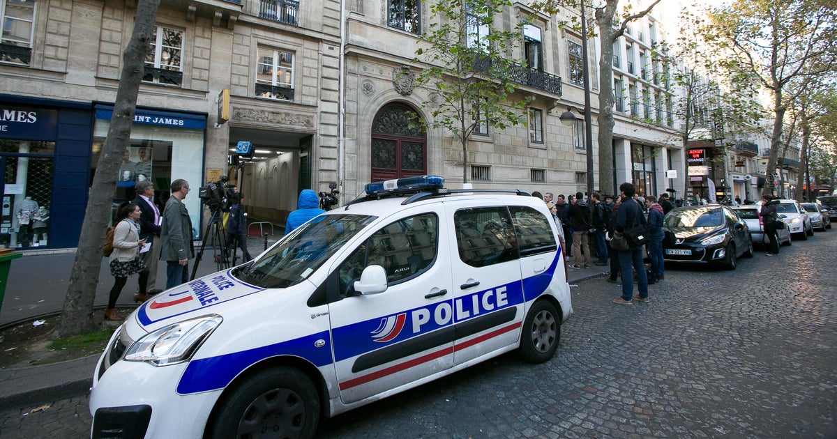 Kim Kardashian to attend Paris Trial in 2016 Armed Robbery