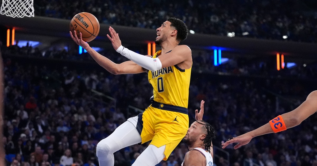 Knicks scored 14 points to lead with three minutes left in the regulations, losing to the Pacers in the first game of the Oriental Conference final