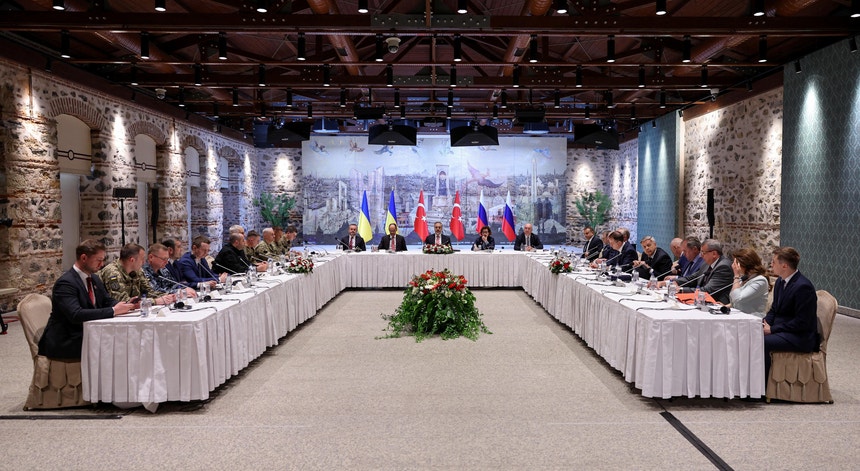 Kyiv e Moscou concordam em trocar 2.000 prisioneiros e se encontrarem novamente “em princípio”