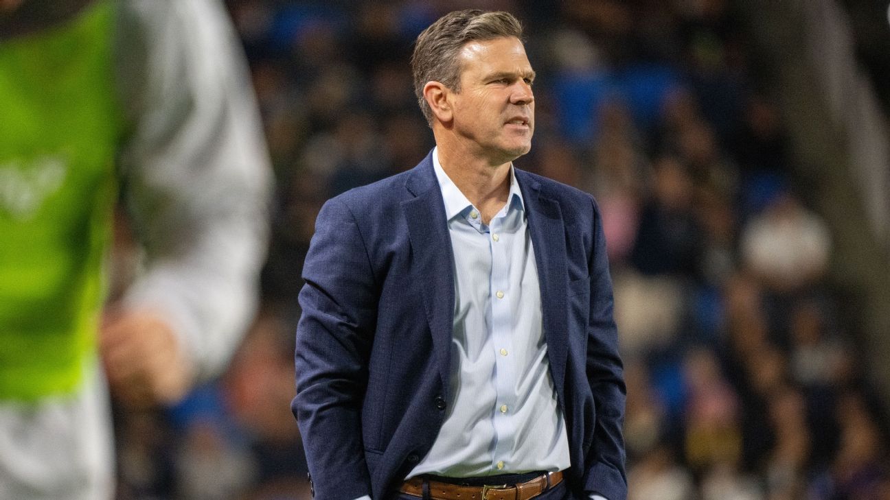 La Galaxy expands Coach Vanney, despite record-free start