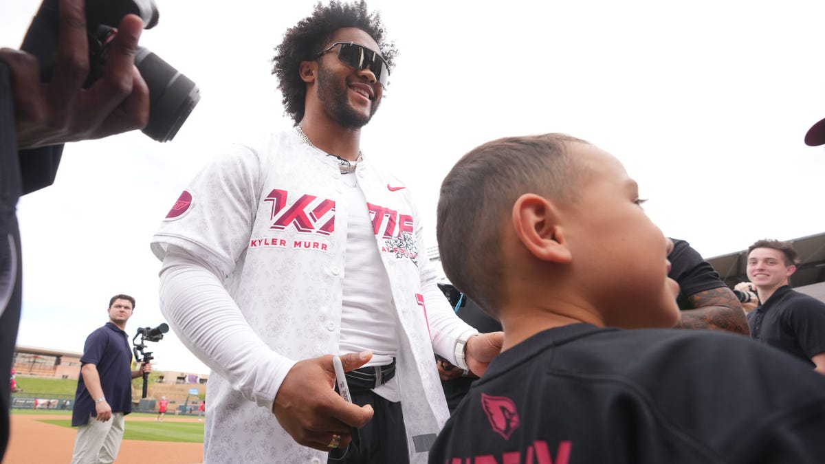 Larry Fitzgerald held at Kyler Murray