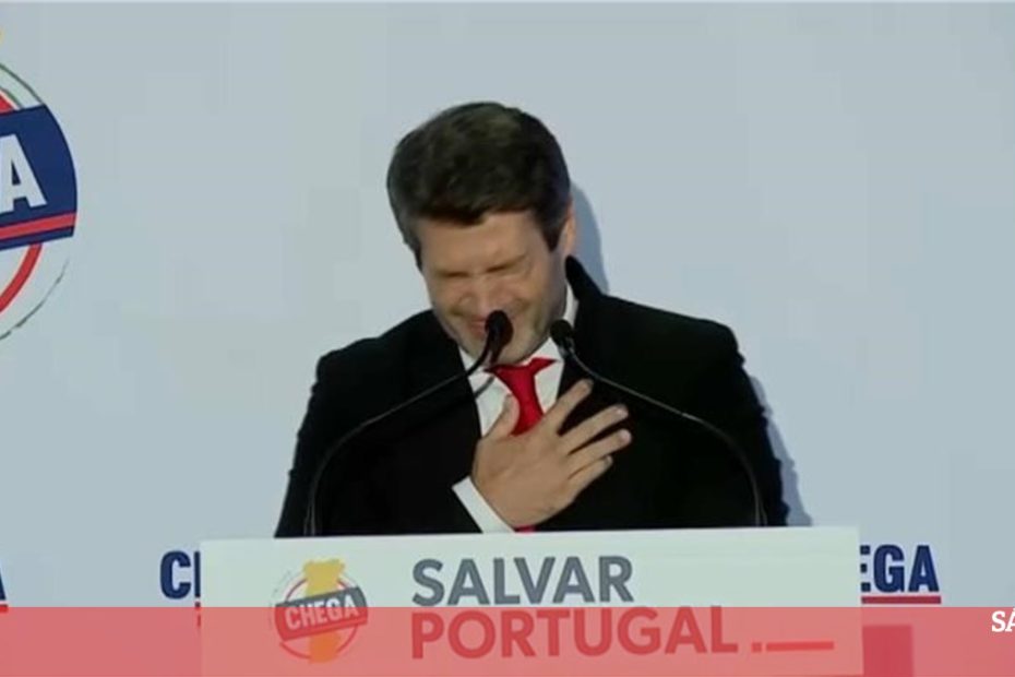 Legislação: Ventura "aprovada" à noite e foi descarregada - Portugal