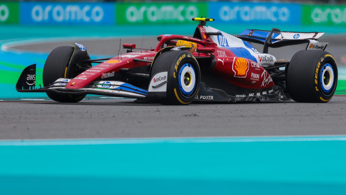 Lewis Hamilton's radio exchange brings dramatic Miami F1 game