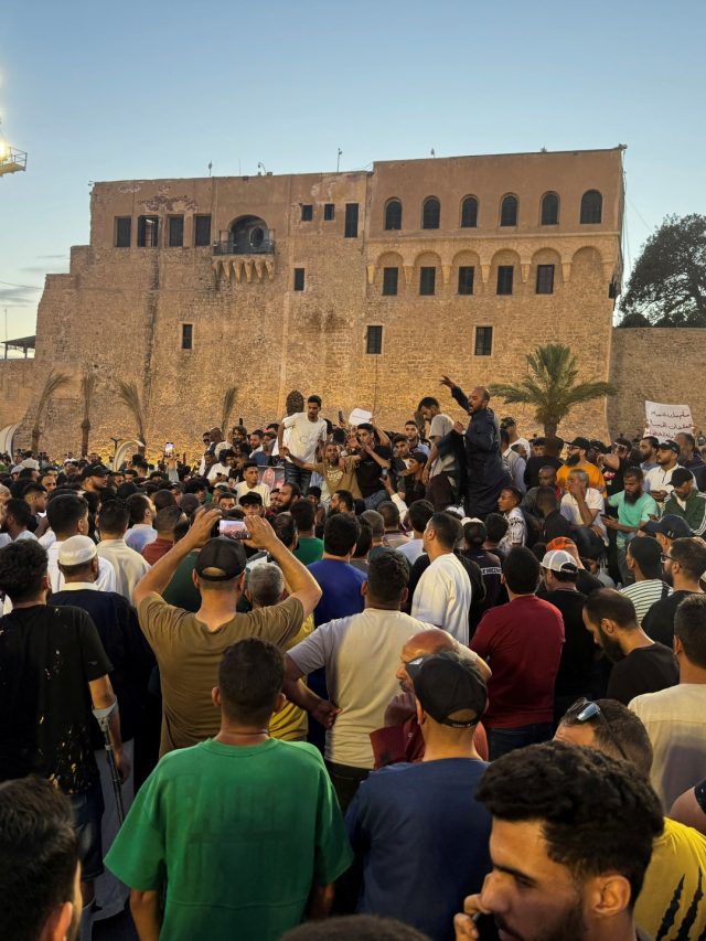 Libya minister resigns, protesters call for government resignation | Government News