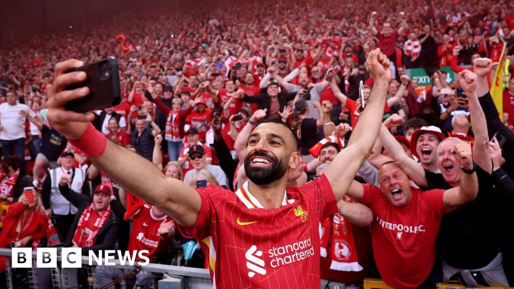 Liverpool fans celebrate during championship victory causing Earth tremor
