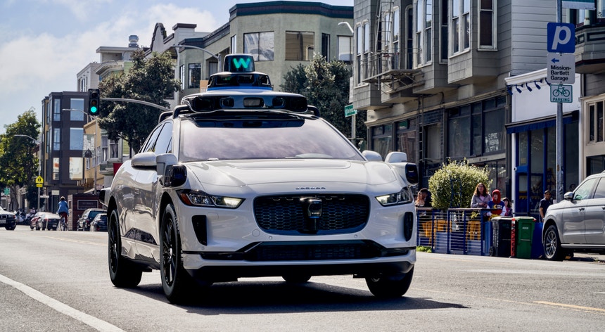 Mais de um terço dos portugueses usando carros autônomos