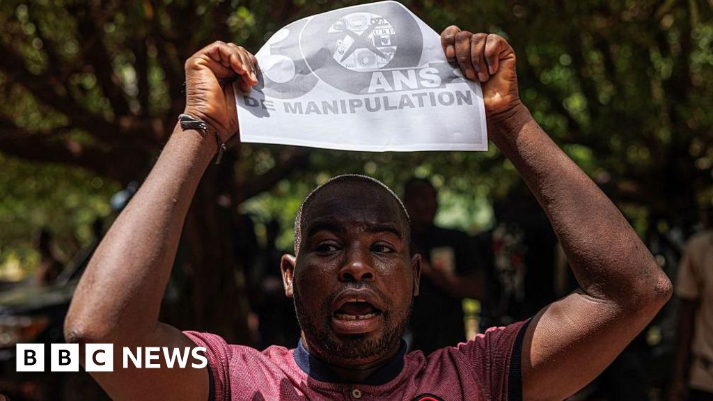 Mali Junta disbands all political parties in the latest opposition crackdown