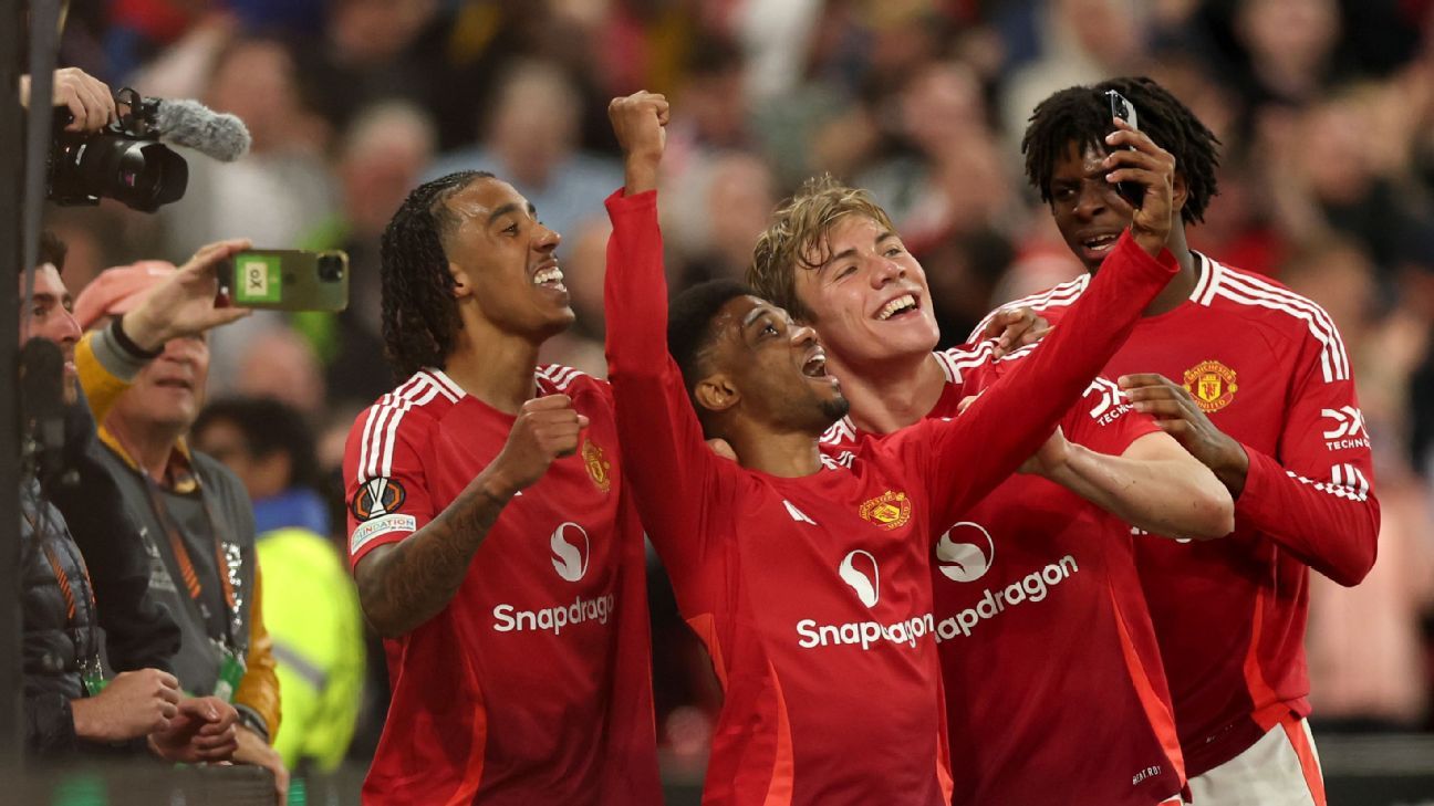 Manchester United enters the Europa League final, but hardly finds