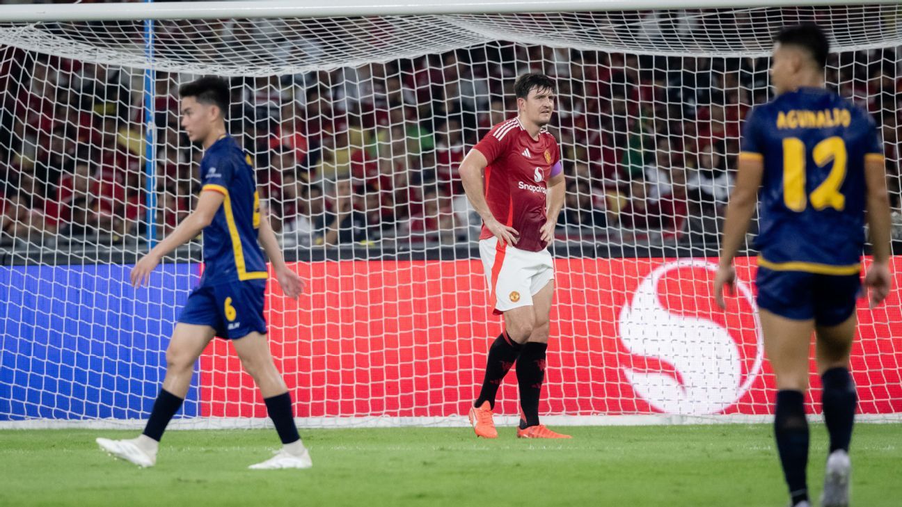 Manchester United suffered from playoff defeats ASEAN All-Stars