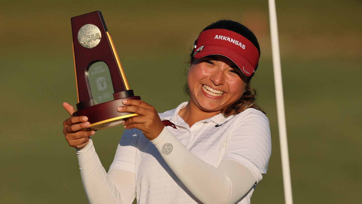 Maria Jose Marin enters Arkansas exclusive NCAA club
