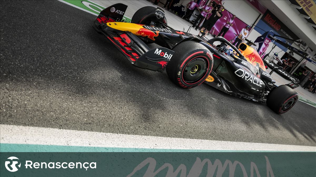 Max Verstappen retira o poste de Miami. Esta é a terceira vez em 2025