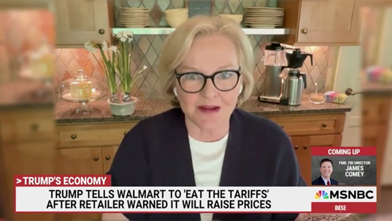 McCaskill claims Americans are “not smart enough” to keep Trump away from the White House