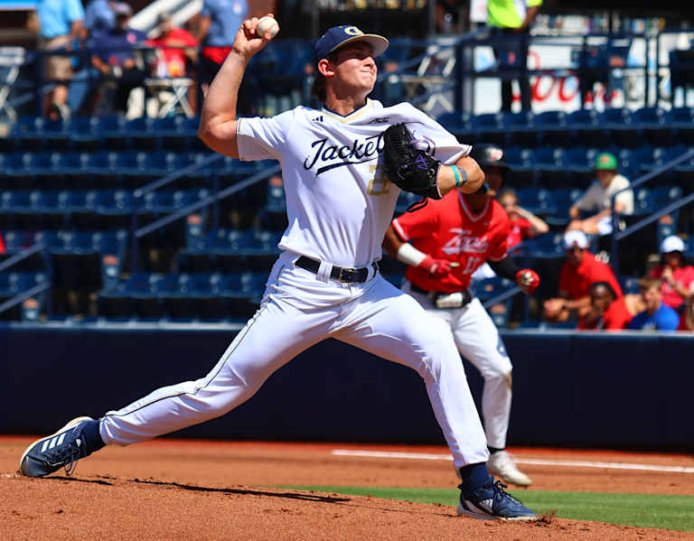 McKee's guts outing, Hernandez's offensive outing boosted GT to 9-2 win