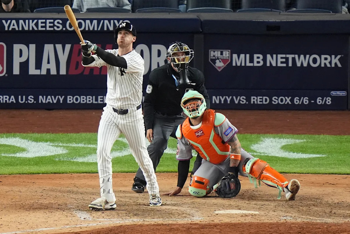 Metropolitan Metro: Bellinger Hat Big Metro Series, Scandal Soto in the Bronx