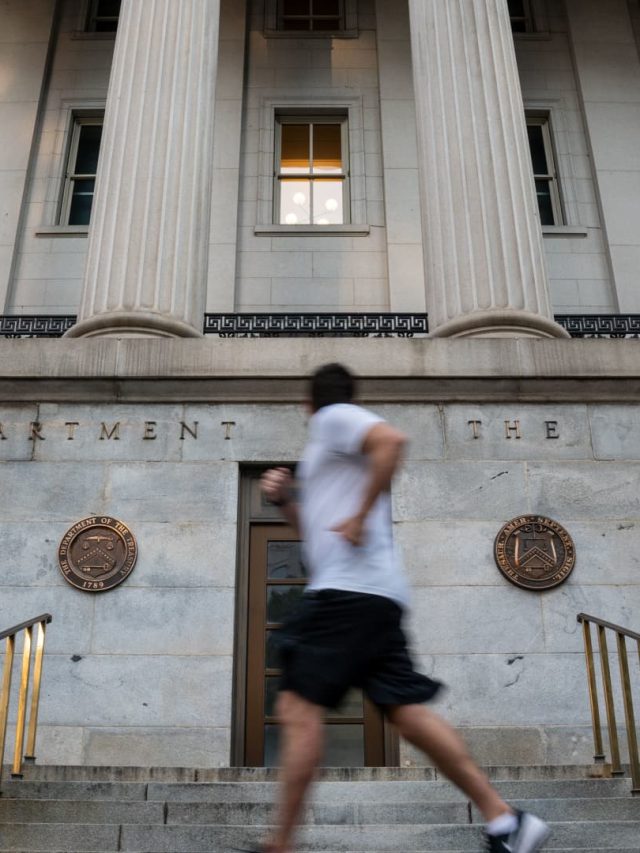 Moody lowers U.S. credit rating for increased U.S. debt