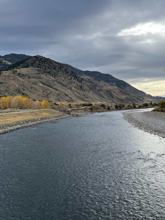 NASA-French satellite spots for the first large-scale river wave