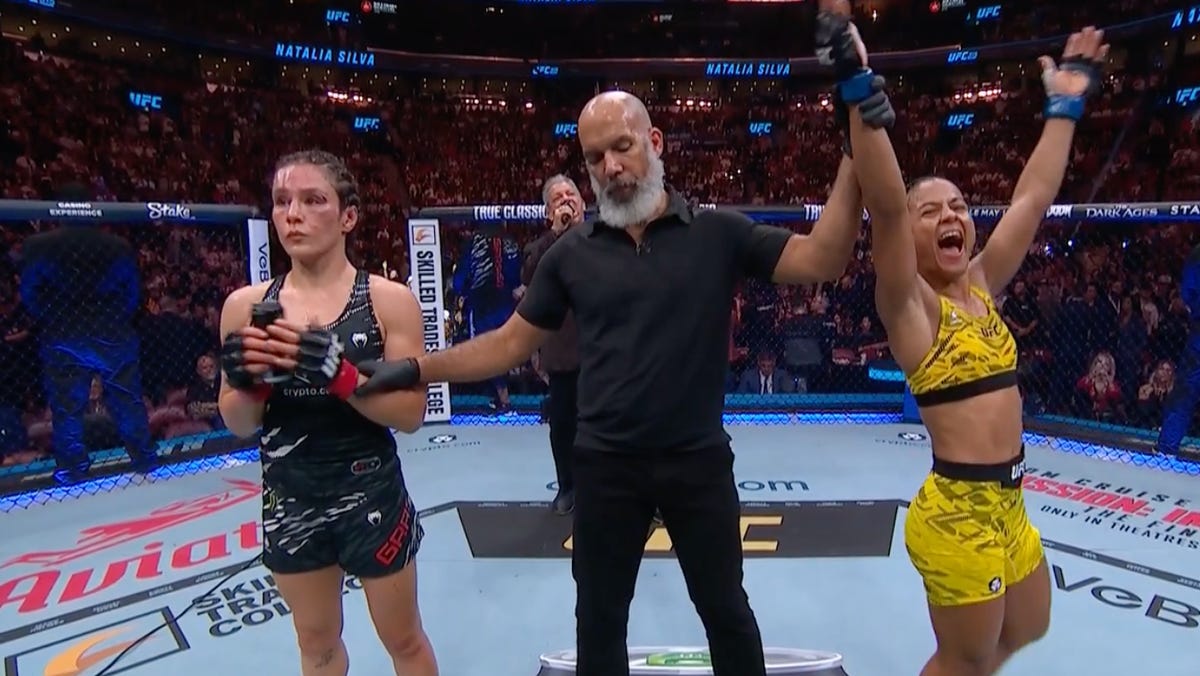 Natalia Silva style by former champion Alexa Grasso