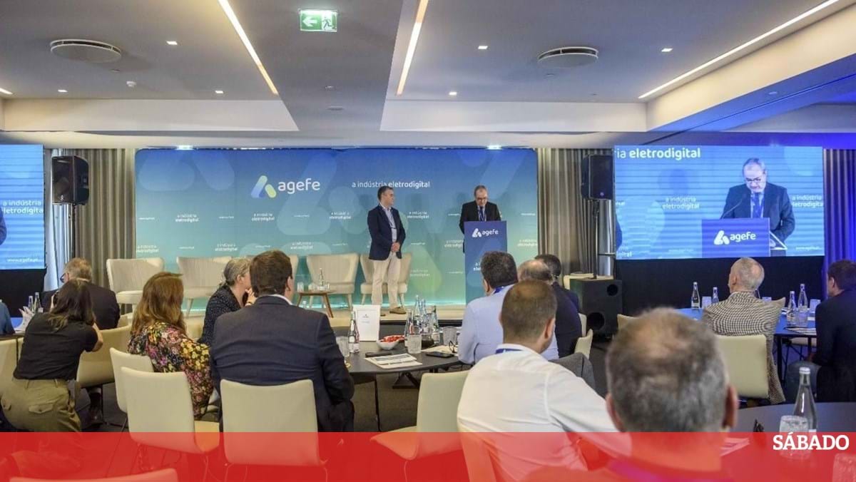 Nos 8 e 9 de maio, a Agefe coletou empresas na indústria de Ílhavo Materiais elétricos