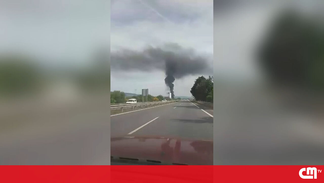 O Industrial Complex Fire da Galicia mobiliza os bombeiros espanhóis e portugueses – Vídeo