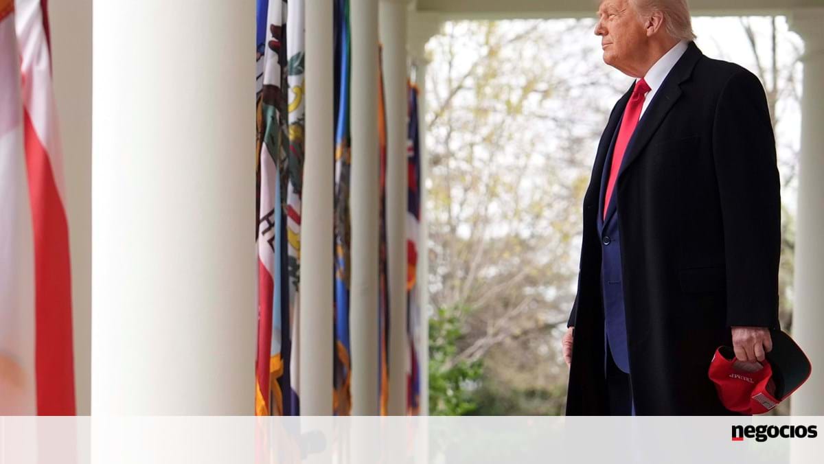 Trump anuncia cortar os preços dos medicamentos dos EUA em 30% a 80% – economia