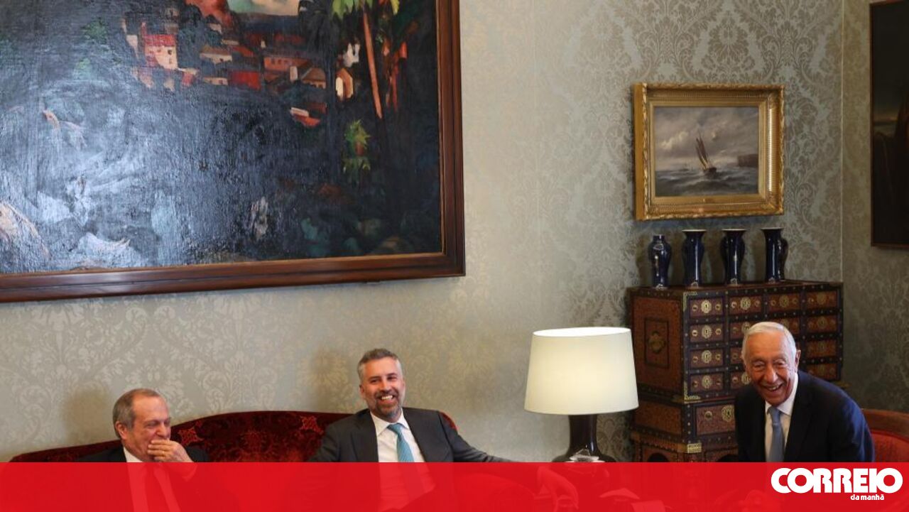 O presidente da República diz que a reunião com Pedro Nuno Santos é simbólica e não tem nenhum problema no movimento do PCP – política