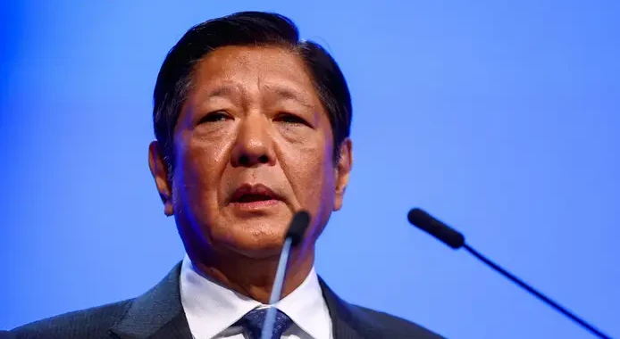 O presidente filipino exige renúncia após a disputa eleitoral