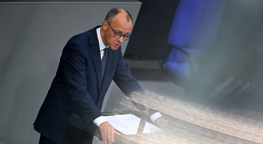 O primeiro -ministro Friedrich Merz promete fornecer à Alemanha “o exército mais poderoso da Europa”