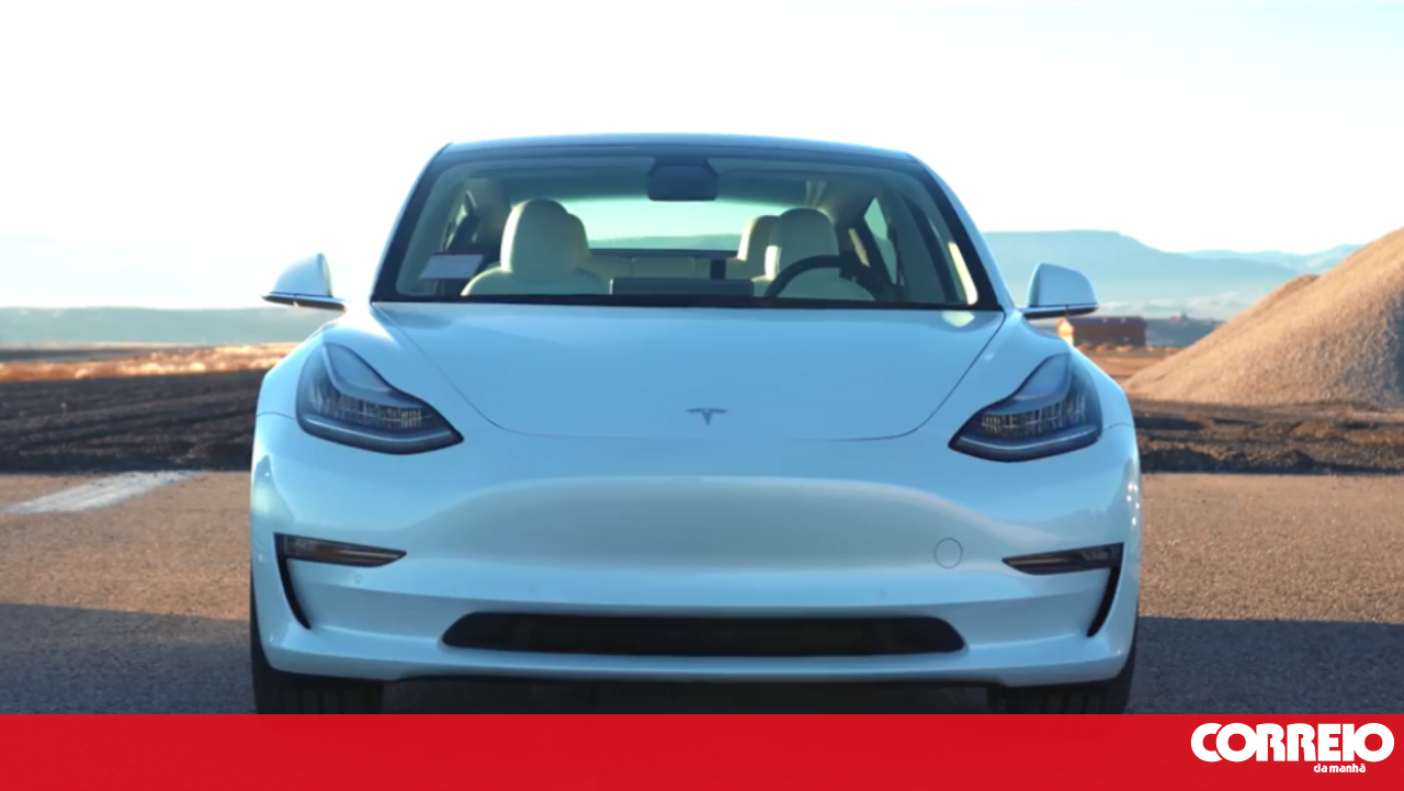 O que fazer quando a porta de Tesla não está aberta? Emergências são difíceis de detectar – sociedade