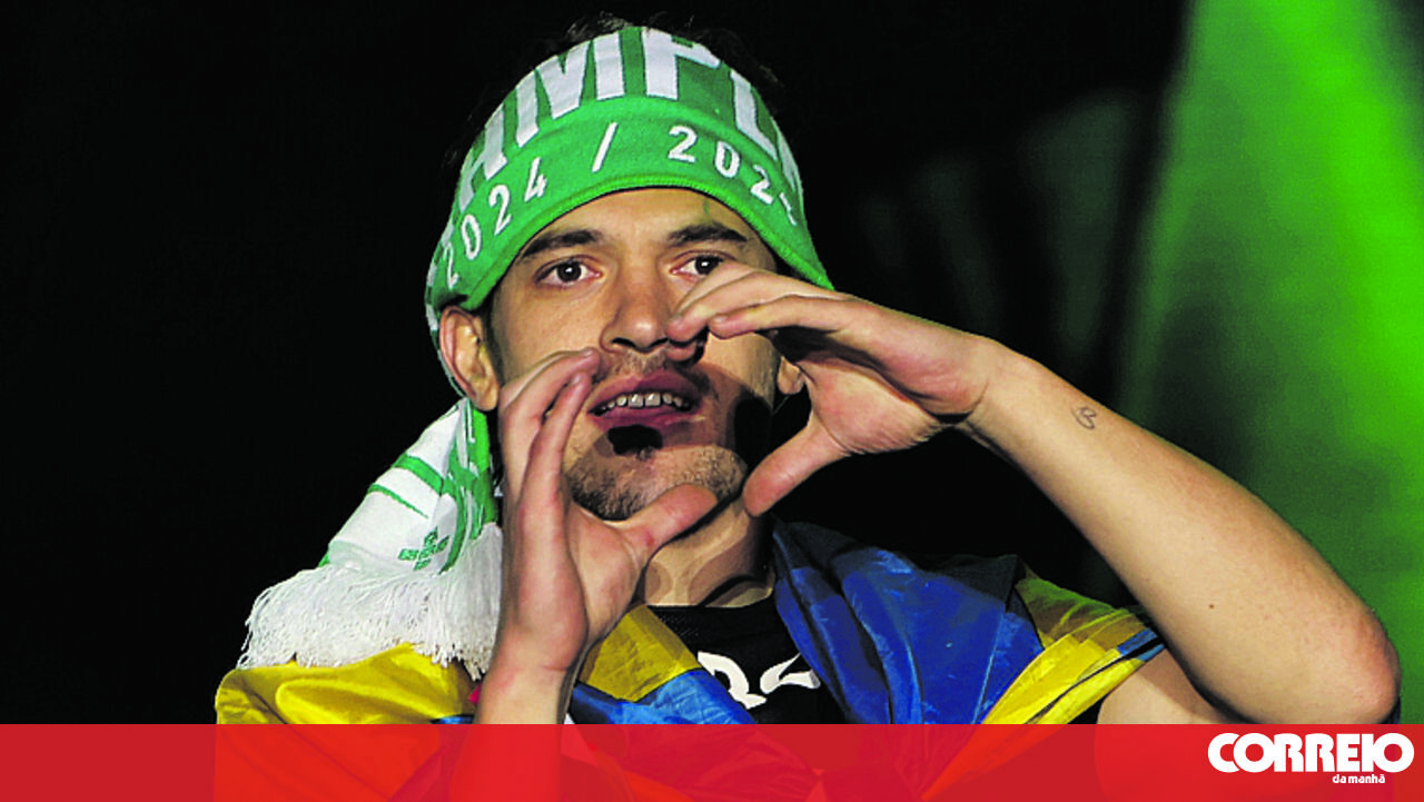 O rei do partido iniciou três desafios de tempo – futebol